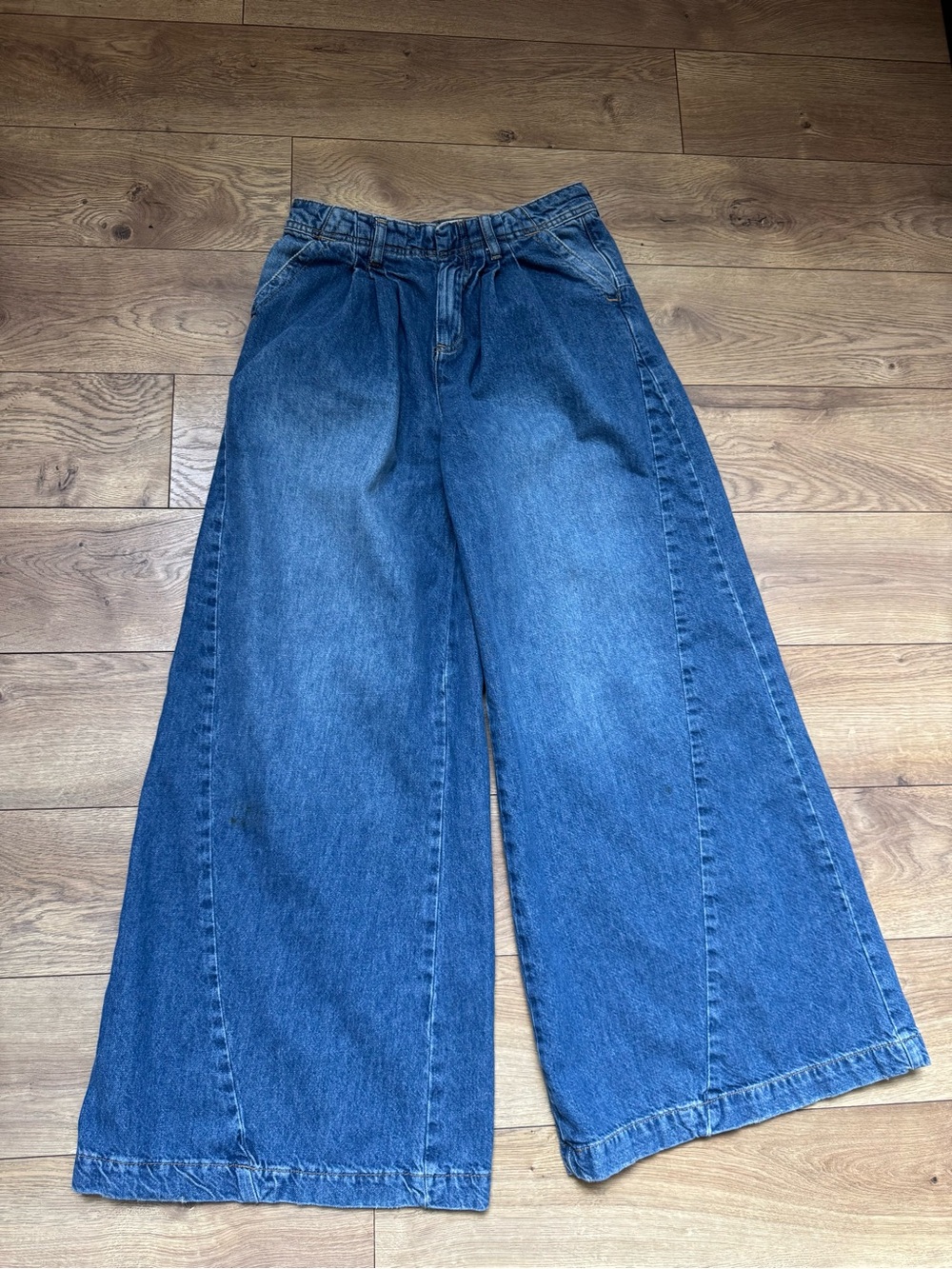 We The Free Wide-Leg Denim Pleated Jeans in Blue